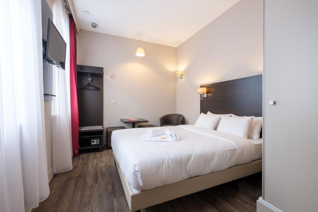 Game Of Centre Hotel